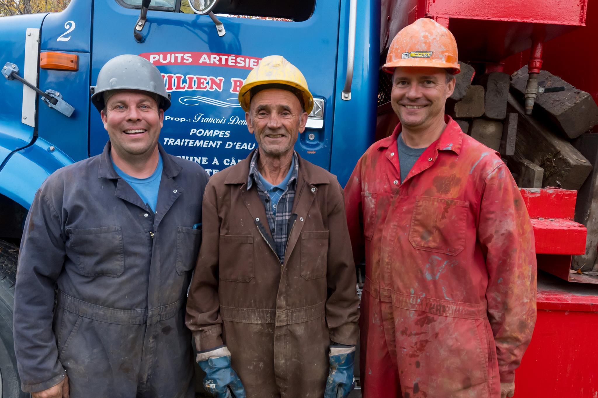 Forage de puits d’eau potable avec foreuse rotative sur chantier  à Saint-Anselme.
